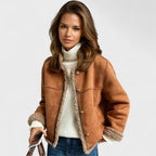 Isabel - Chaqueta de piel de oveja abotonada