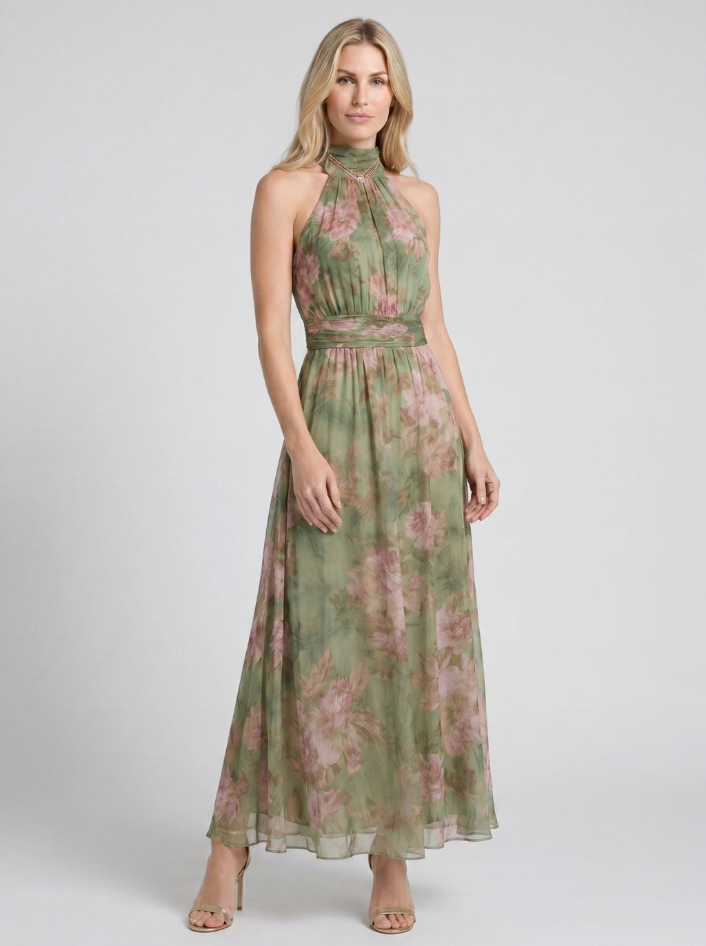 Vestido elegante de verano con estampado floral