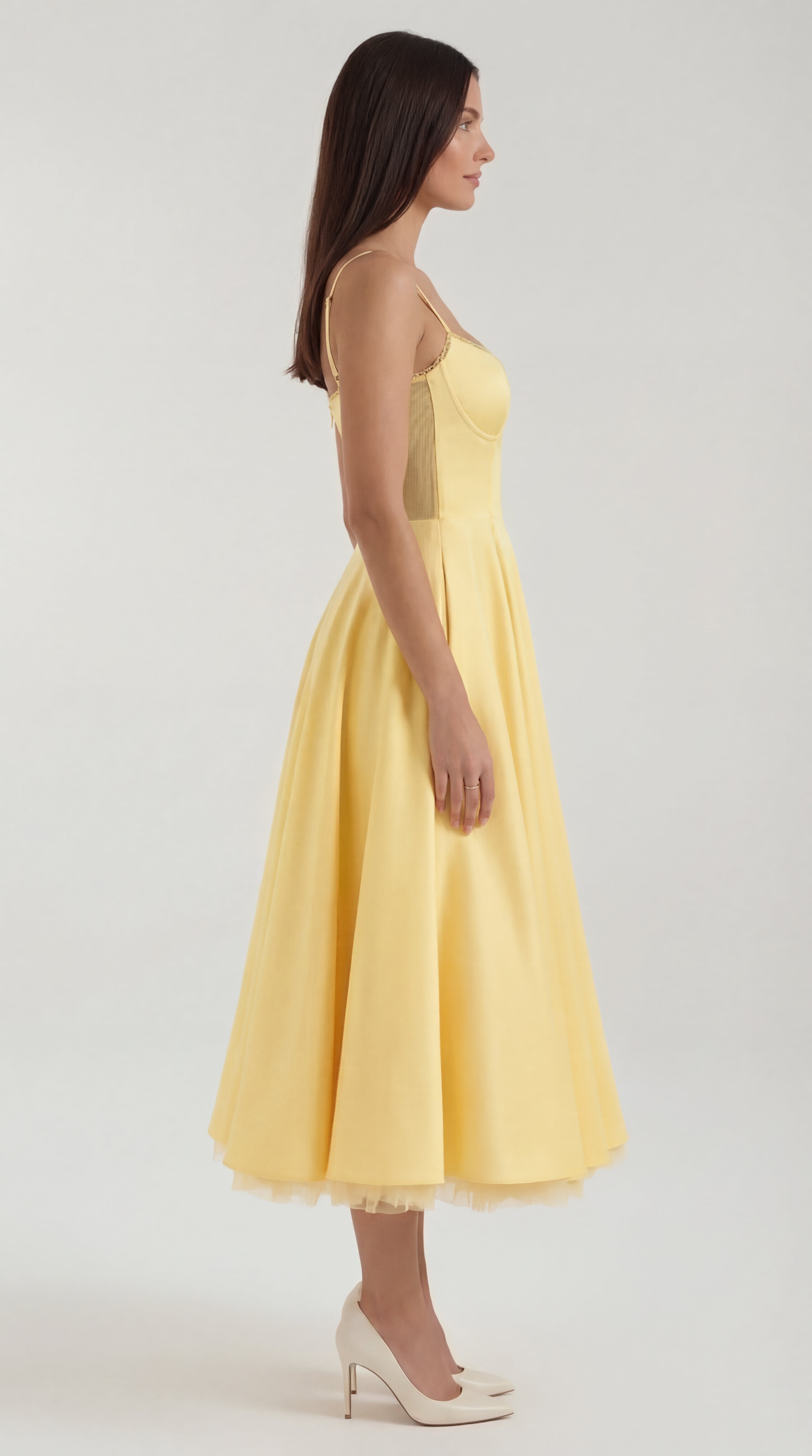 Vestido de tul y midi de Isold