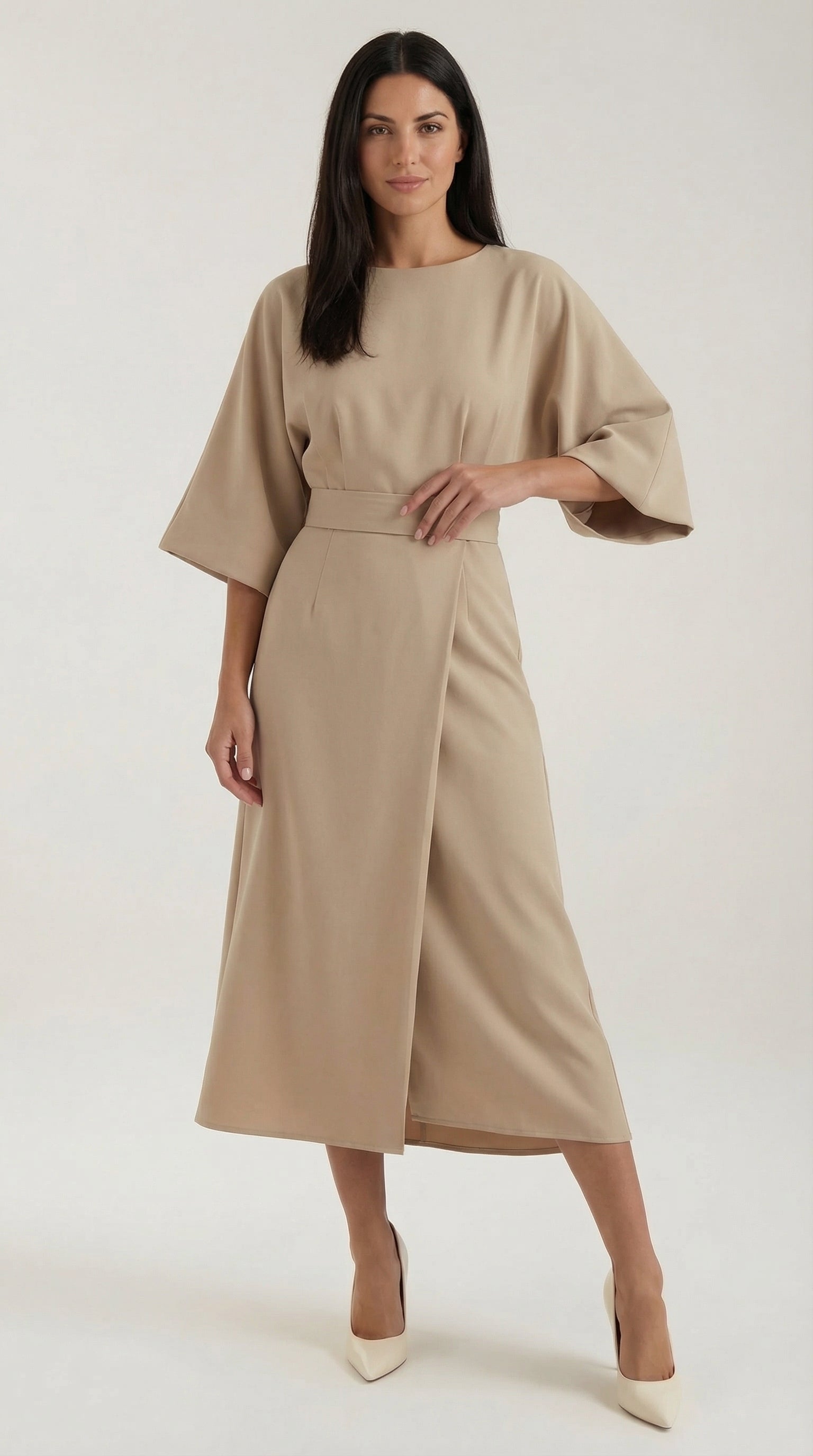 Vestido largo de Ana con cinturón