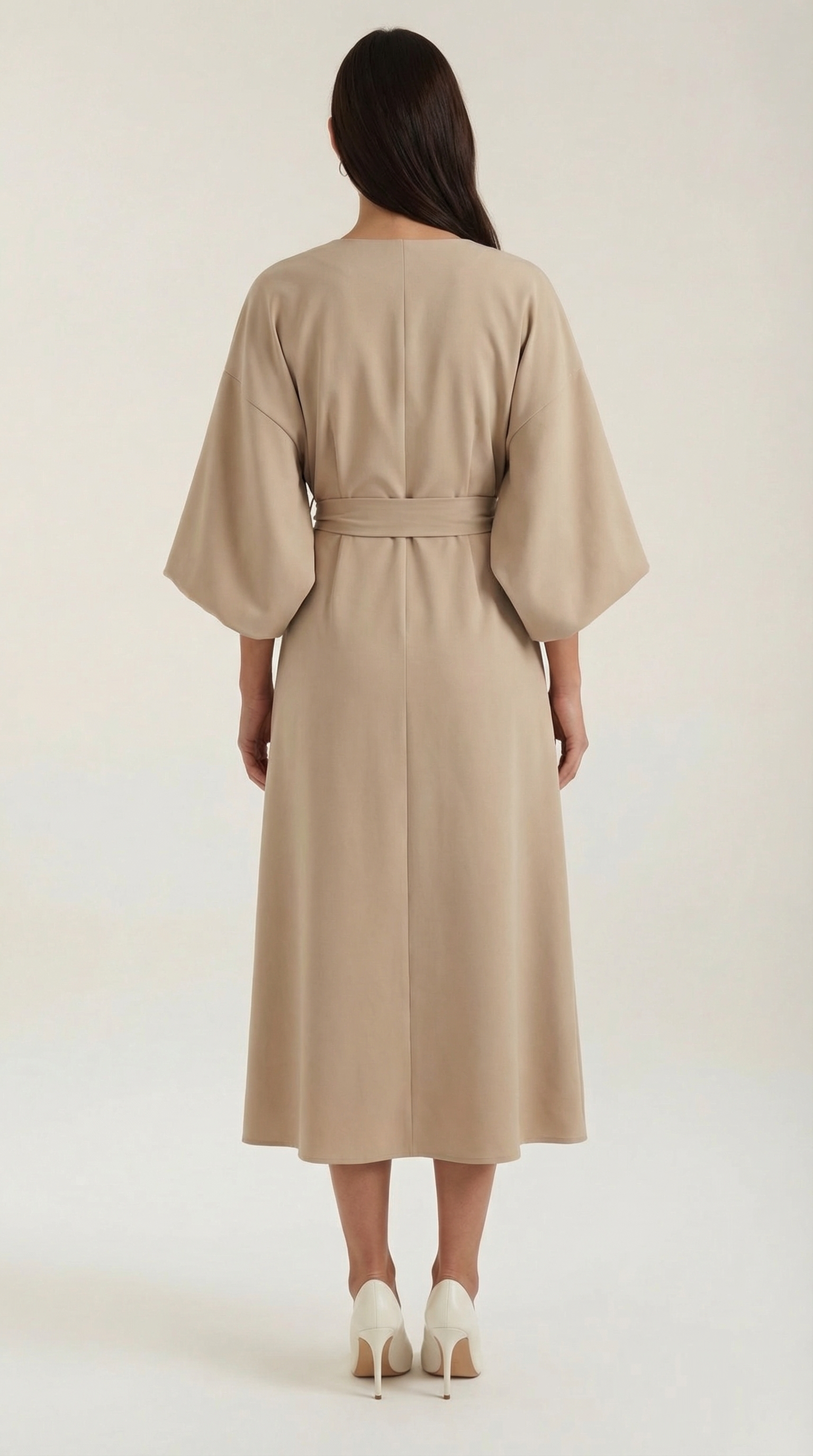 Vestido largo de Ana con cinturón