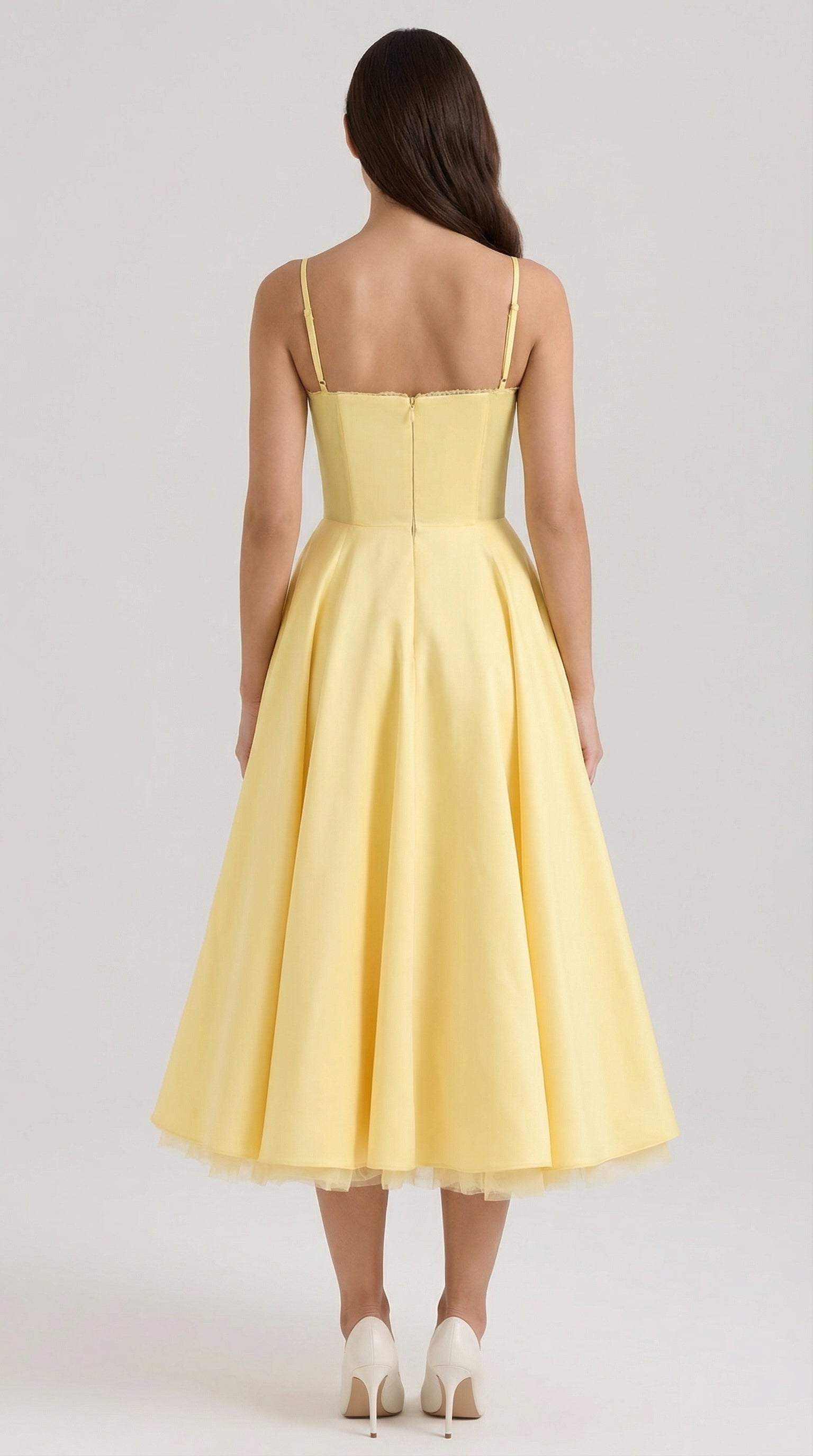 Vestido de tul y midi de Isold